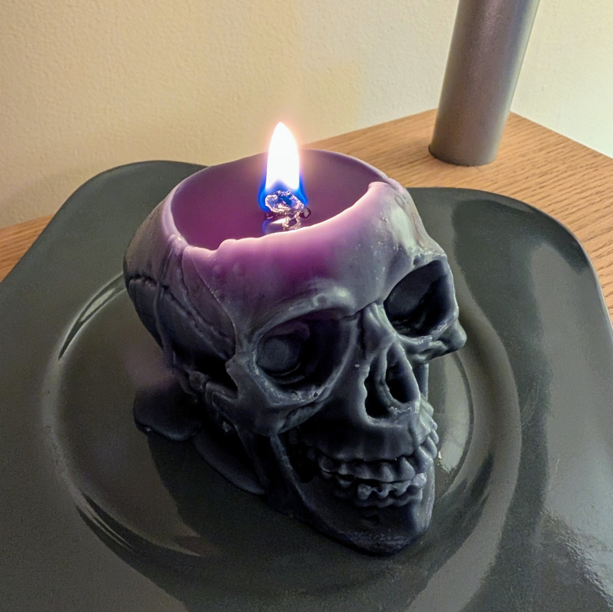 Skull Sculpture Paraffin Candle (unscented)