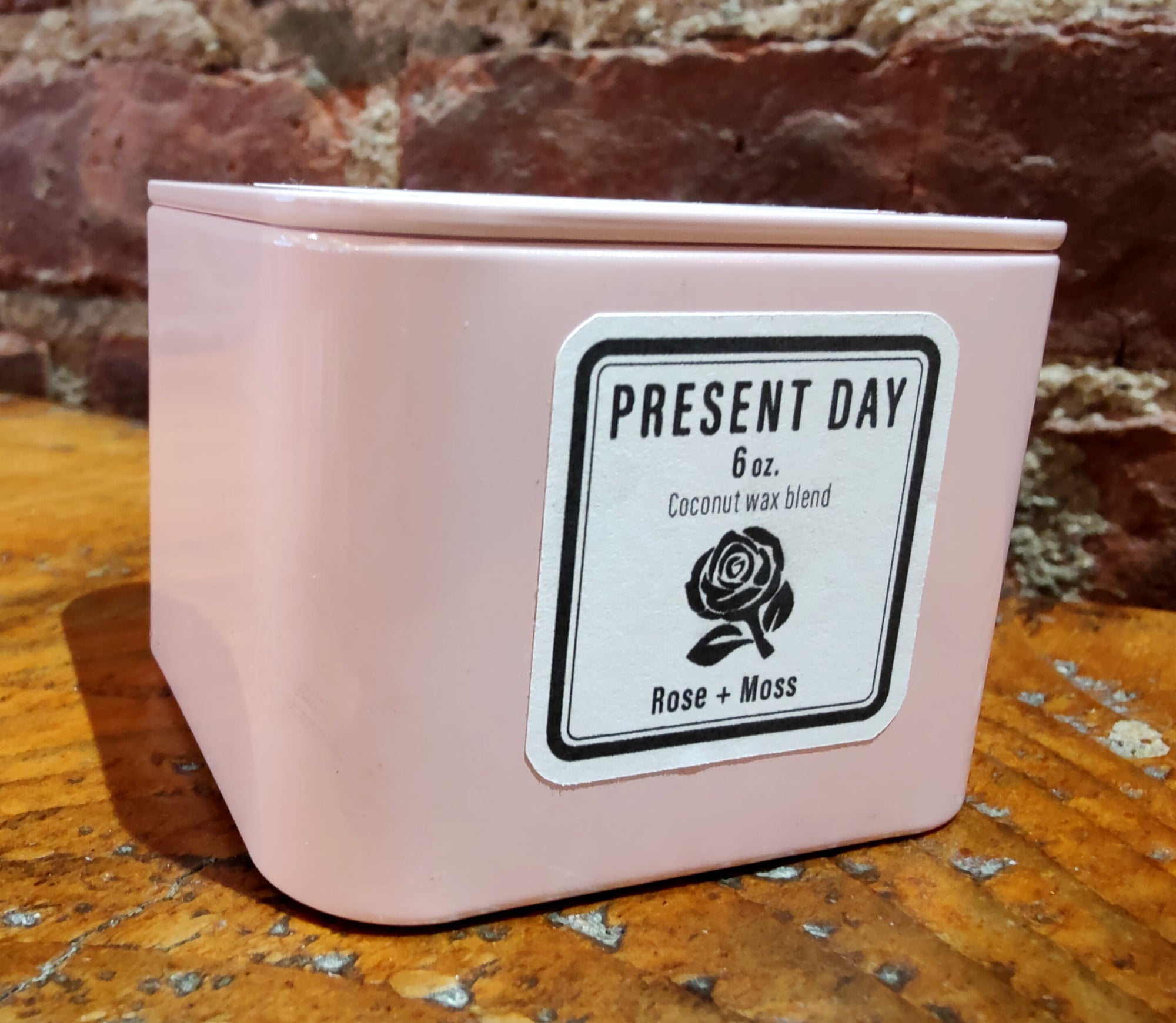 Rosa Fresca Candle – Hand-Poured Coconut Wax in Pink Square Gift Tin, Fresh Rose & Citrus Scent