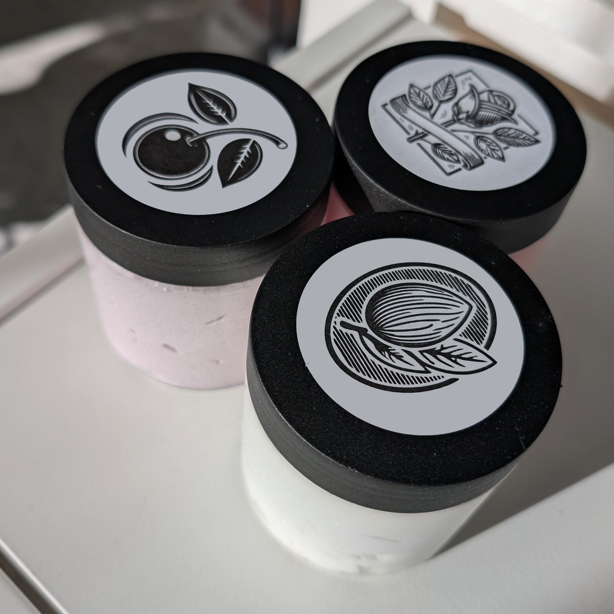 Luxe Foaming Sugar Scrub – Exfoliating & Hydrating Cleanse in a 6 oz. Jar