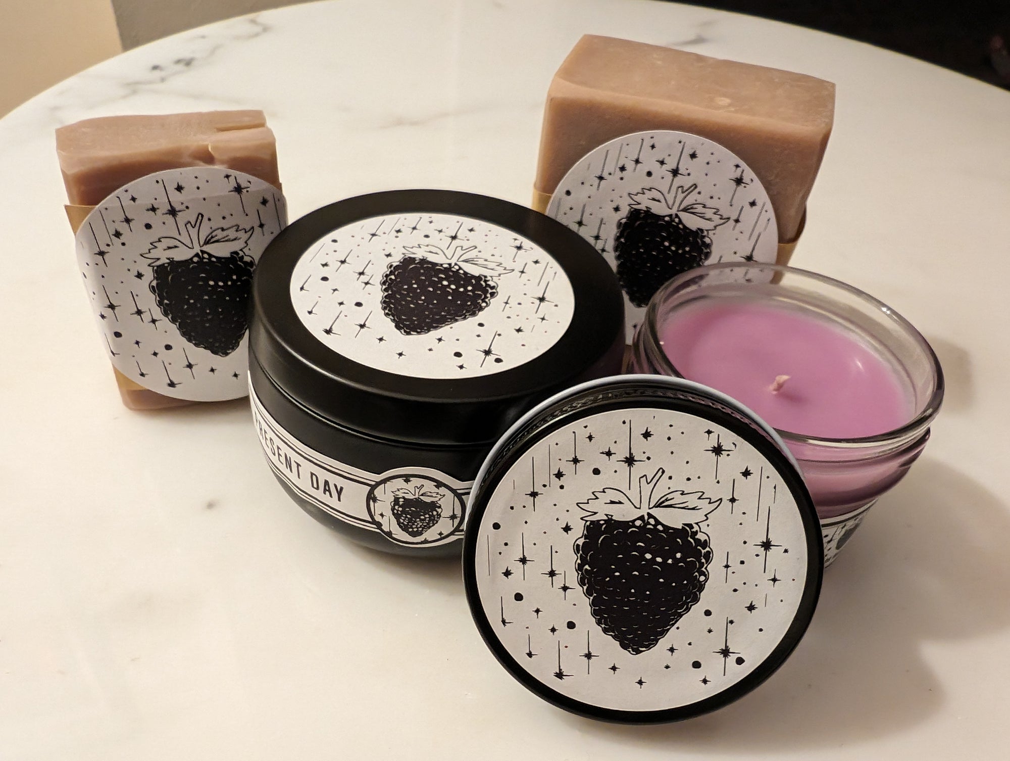 Midnight Blackberry 6 oz. Gift Tin