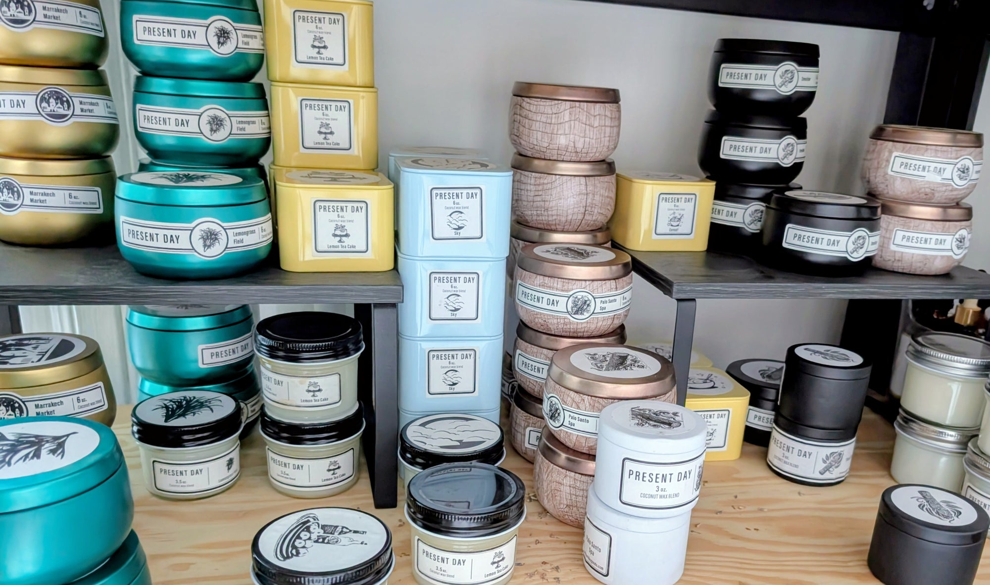 Gallagher's Pub Scented Candle in a Gift Tin, 6 oz.