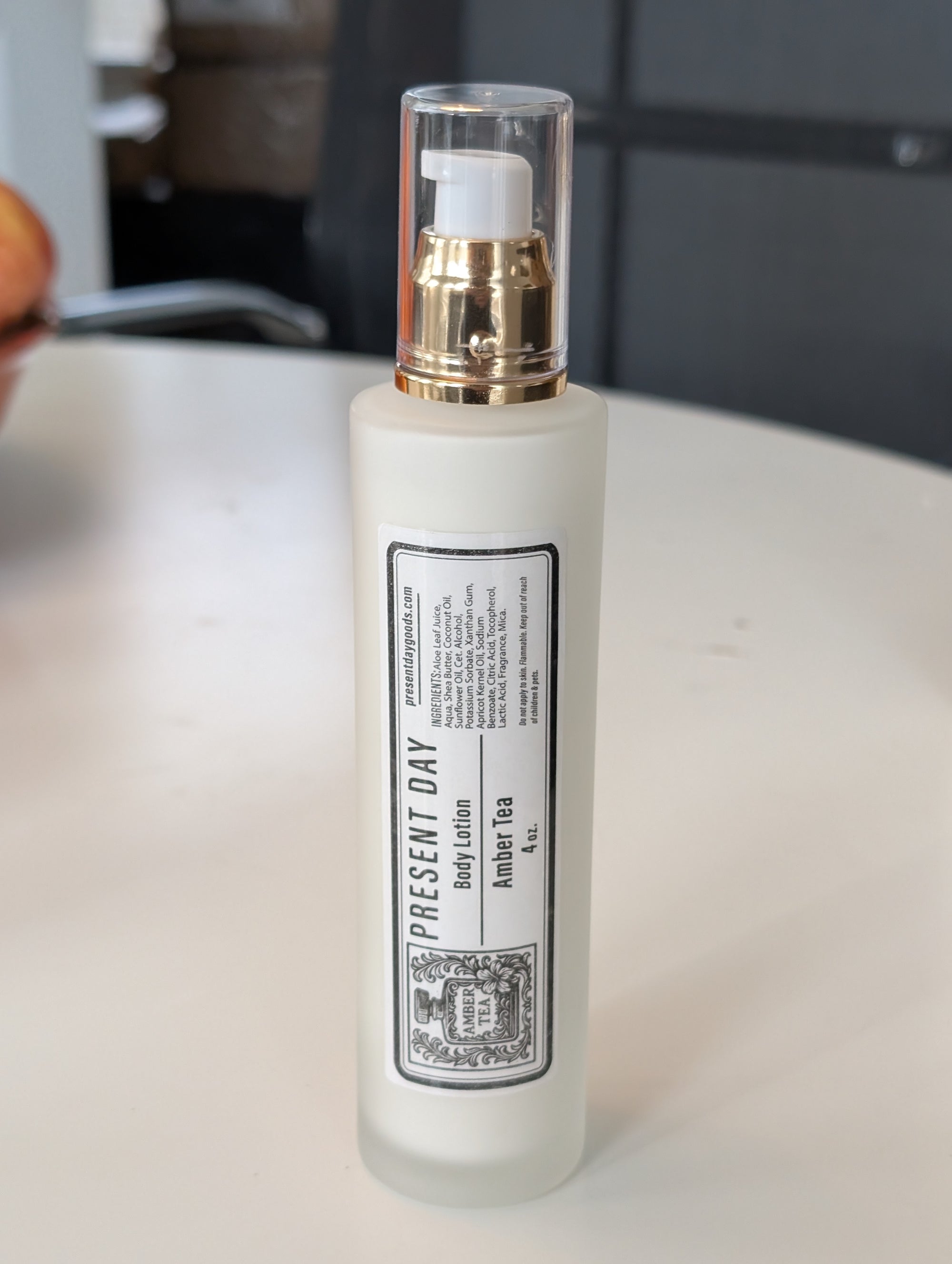 Luxe Vital Cream Body Lotion, 4 oz. Glass Bottle